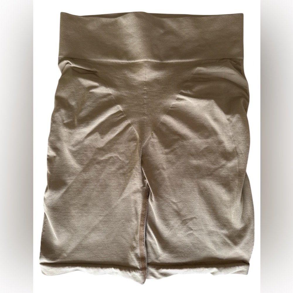 Nude Shaping Shorts scrunch butt Shapewear Size Medium